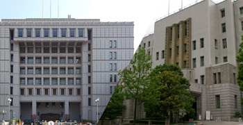 大阪府庁・大阪市役所