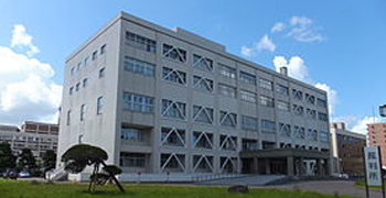 秋田県家庭裁判所