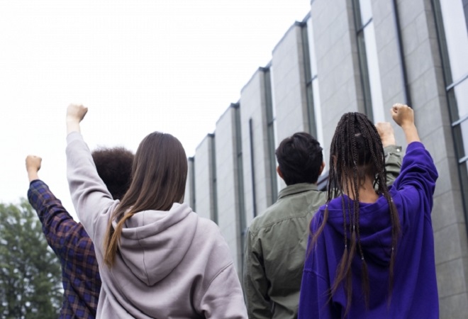 集団ストーカー撲滅デモに参加したら嫌がらせが悪化した 探偵の集団ストーカー対策サポート ストーカー対策の解決は調査士会 集団ストーカー撲滅デモに参加したら嫌がらせが悪化した 探偵の集団ストーカー対策サポート ストーカー対策の解決は調査士会