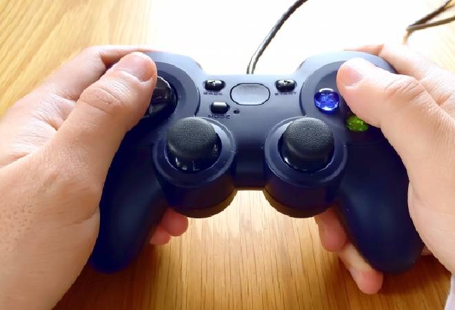 妻がゲームで出会った男と浮気しているかもしれない｜探偵