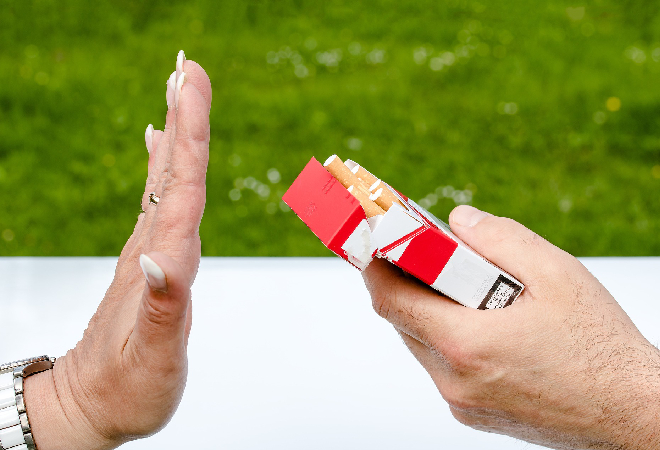 ベランダで煙草を吸う近所の人が迷惑！｜茨城県40代女性からの調査相談事例