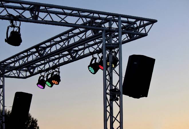 バンドライブ中の痴漢の犯人を特定したい方へ