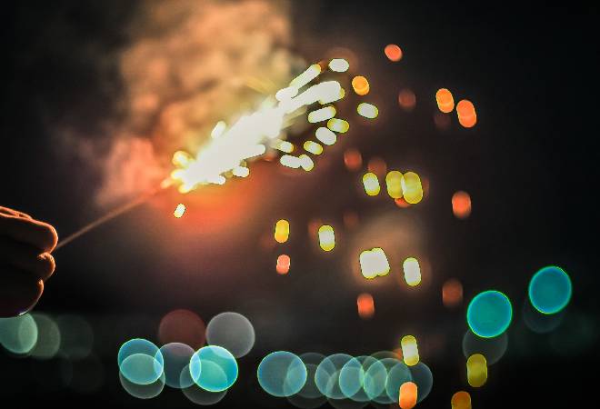 夜遊びの様子。離婚後に会えない高校生の娘の、交友関係や夜遊び、交際相手が心配。