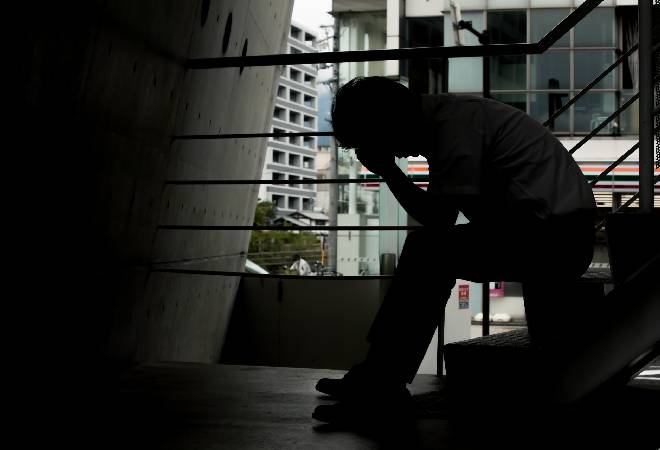 不自然な夫の高級クラブ通いによる脅迫被害や、贈賄関与疑惑を明らかにしたい方へ。