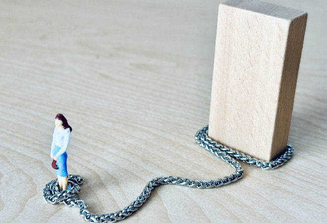 祖母に育てられた理由と、離婚後の母の行方に関する家族の過去を知るための探偵利用とは。