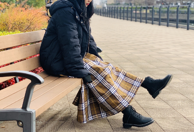 アイドルの銀テープを高額転売しているのは、友人なのか疑惑を調べたい方へ。