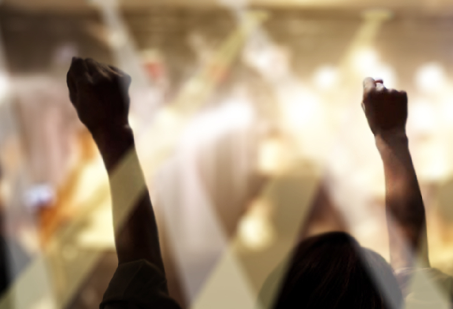 友人によるアイドルライブのチケットや銀テープ転売を解明し、推し活を守りたい方へ。