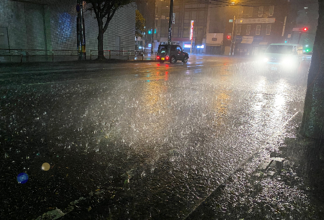 深夜に車で送迎される娘のバイト先が、キャバクラなのか確認したい親御さんへ。