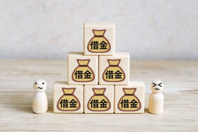 家族に配慮しながら進められる、債務整理という法的な解決手段。