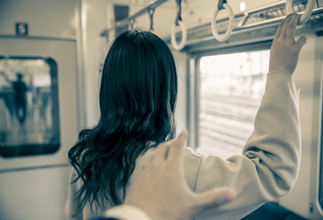 客からのストーカーの疑いを放置するリスク。